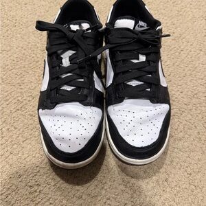 Nike Men's Black and White Sneakers “Panda” Dunks Size 8.5